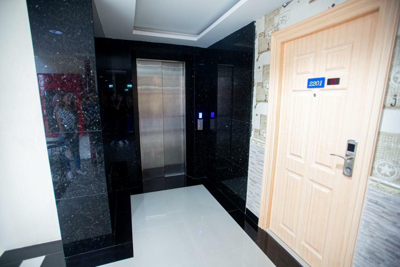 Best Western Royal Buriram Bagian luar foto